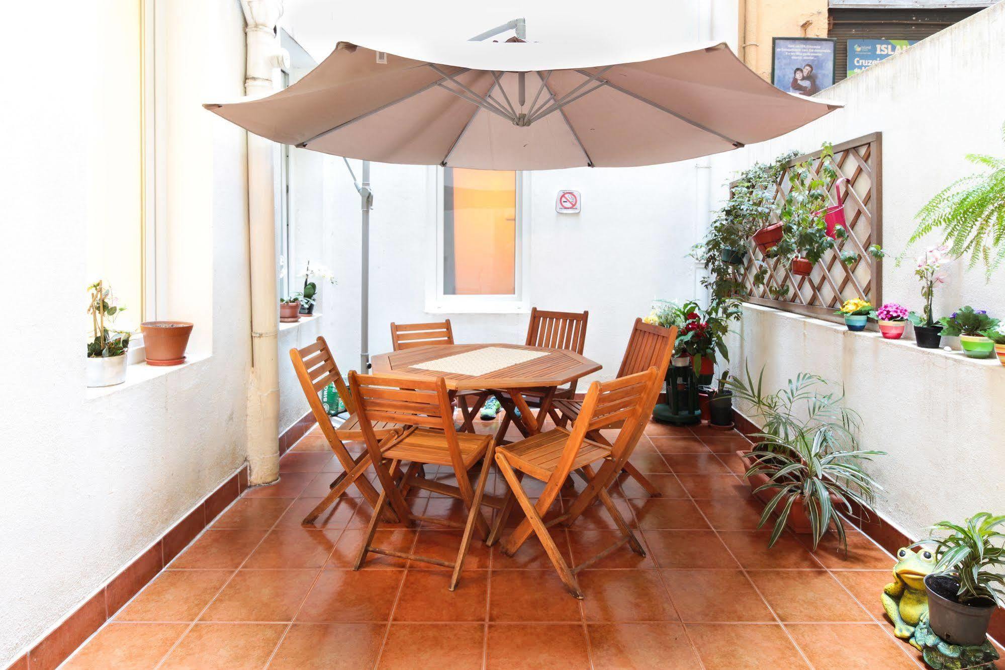 Hostal Lisboa Central Hostel