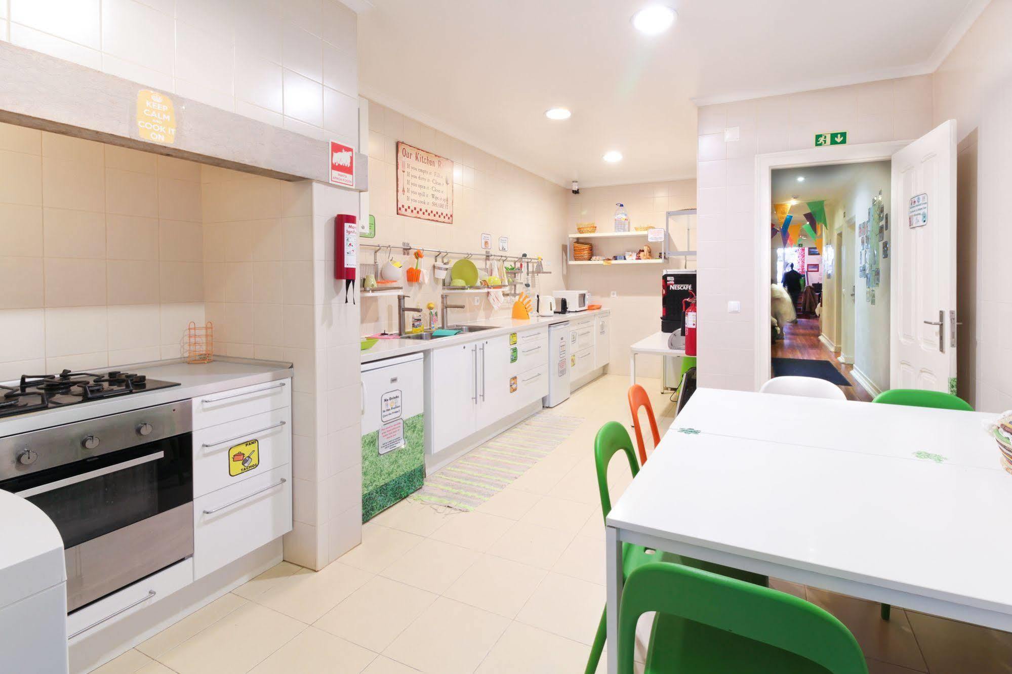 Lisboa Central Hostel Hostal *