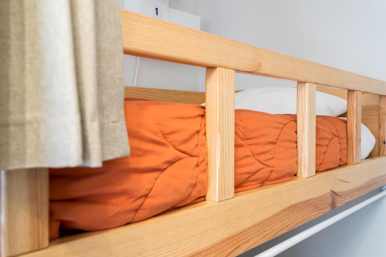Hostal Lisboa Central Hostel *