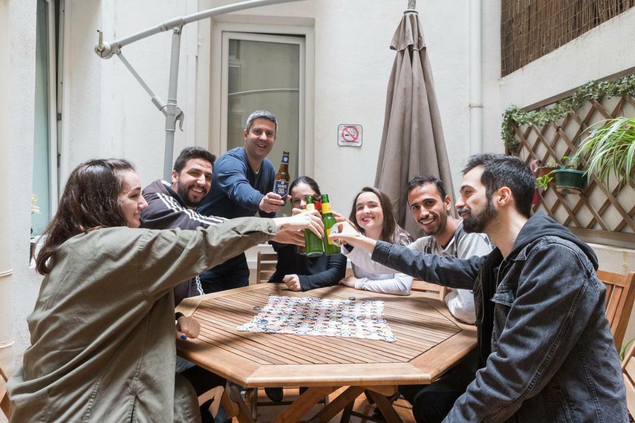 Hostal Lisboa Central Hostel *